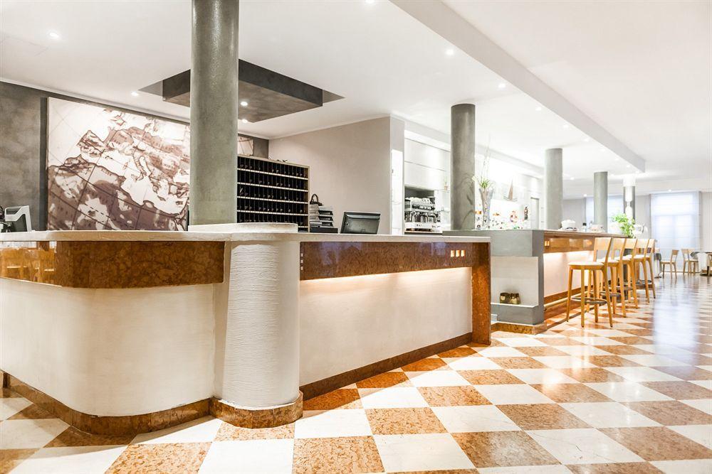 Club Hotel E Residence La Vela 토르볼레 외부 사진