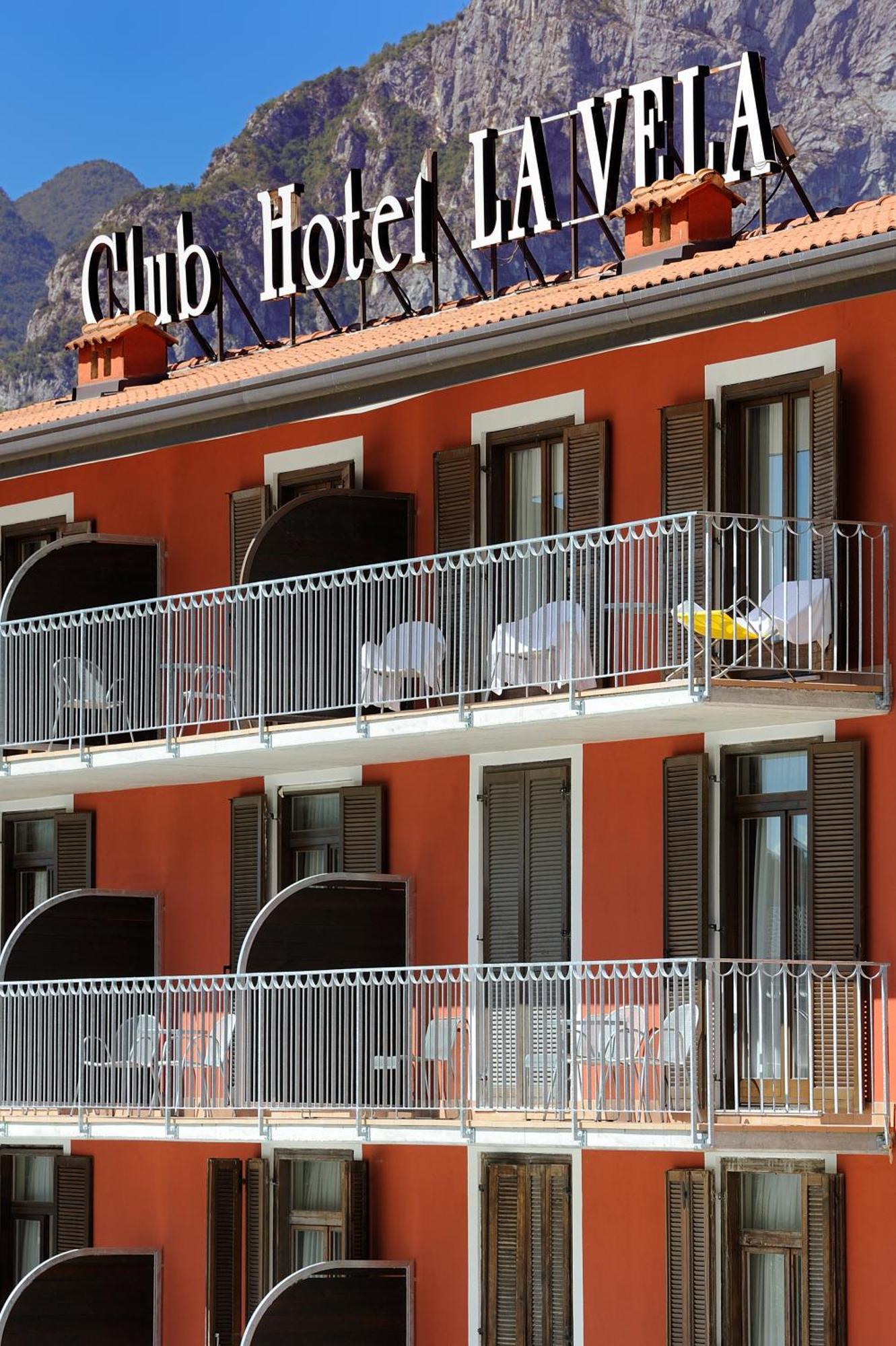 Club Hotel E Residence La Vela 토르볼레 외부 사진