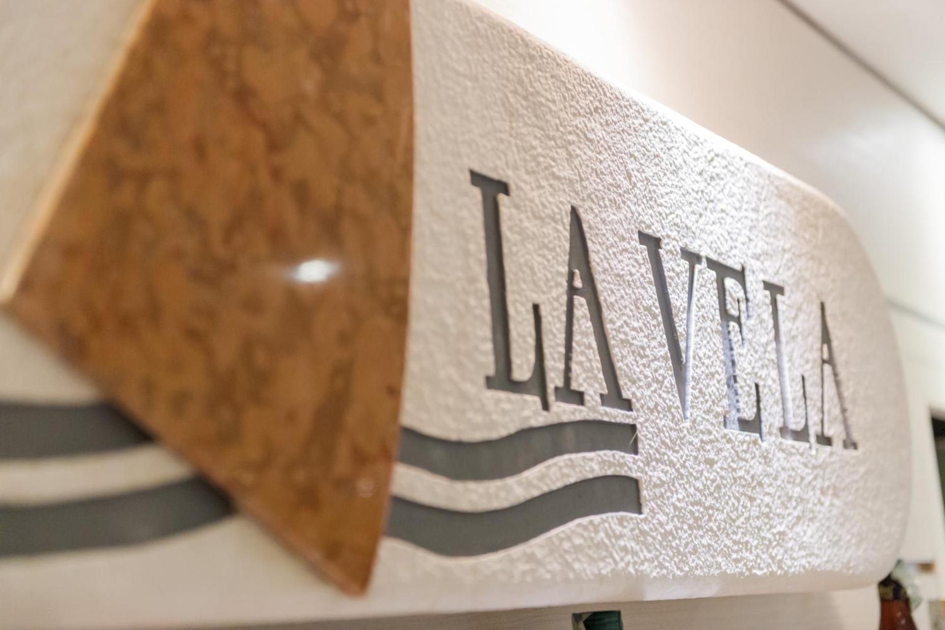 Club Hotel E Residence La Vela 토르볼레 외부 사진