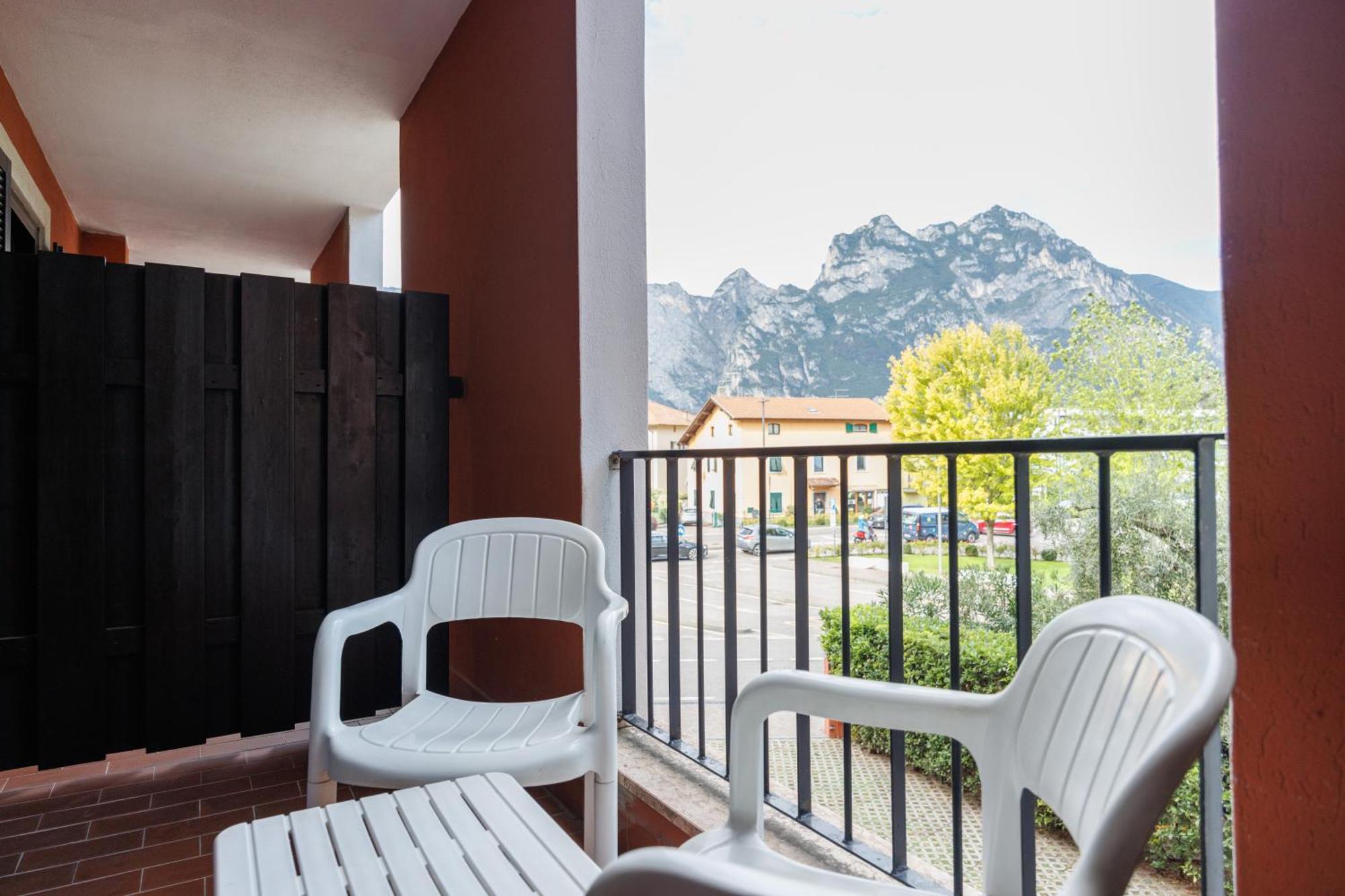 Club Hotel E Residence La Vela 토르볼레 외부 사진